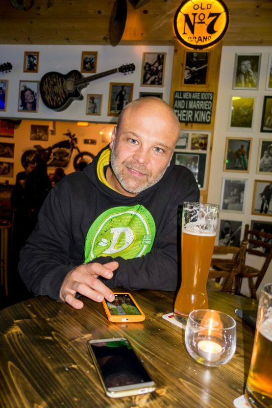 Date this voluptuous Germany man Rafael from Frankfurt DE533