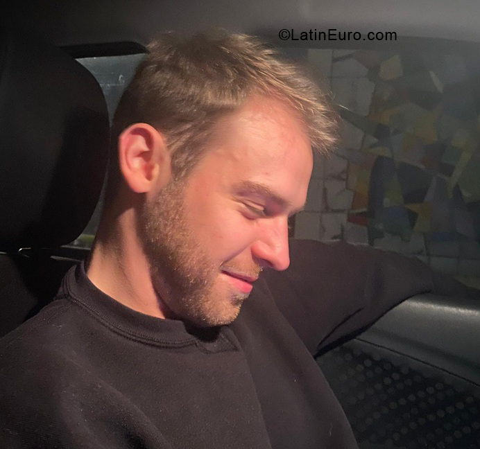 Date this passionate Belgium man Bnd from Liège BE140