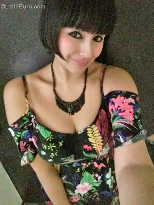 Date this sultry Argentina girl Pim from Buenos Aires AR784