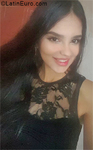attractive Venezuela girl Karmen from Merida VE4178