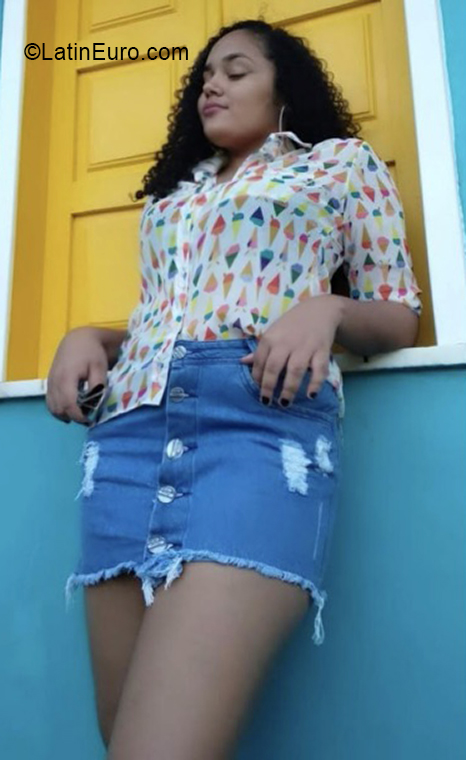 Date this funny Brazil girl Flavia from Feira De Santana BR11445