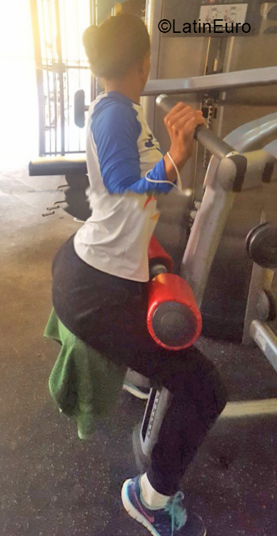 Date this voluptuous Dominican Republic girl Lucia from Santo Domingo DO55579