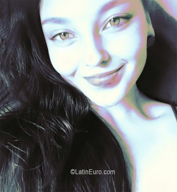 Date this athletic Colombia girl Andrea from Chia CO30828