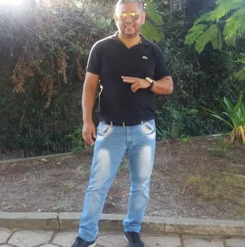 Date this georgeous Brazil man Alexandre Enock from Rio De Janeiro BR11449