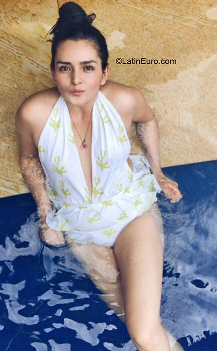 Date this exotic Colombia girl Erika from Bogota CO31377