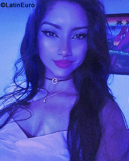 Date this tall Colombia girl Gabriela from Barranquilla CO33464