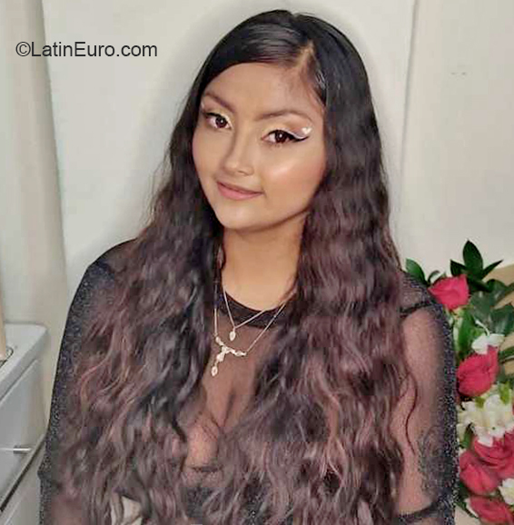 Date this nice looking Colombia girl Alejandra Orteg from Pereira CO30944