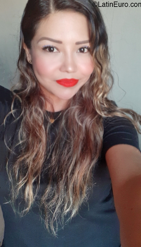 Date this beautiful Mexico girl Deyanira from Tampico MX2497