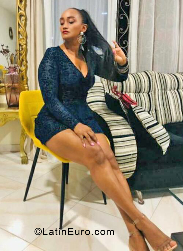 Date this foxy Colombia girl Luz from Monteria CO31026