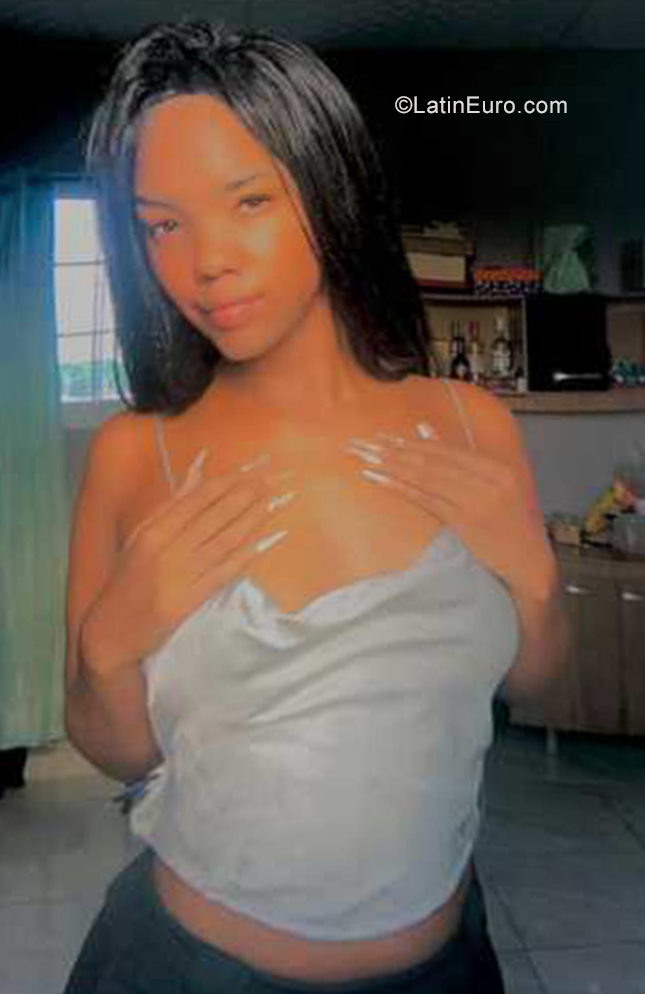 Date this funny Panama girl Semir from Panama PA1307