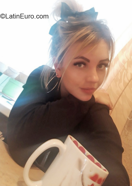 Date this beautiful Belarus girl Valeria from Gomel BY10