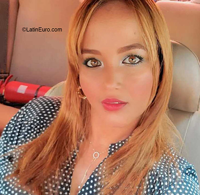 Date this charming Dominican Republic girl Eliannis from Santo Domingo DO40495