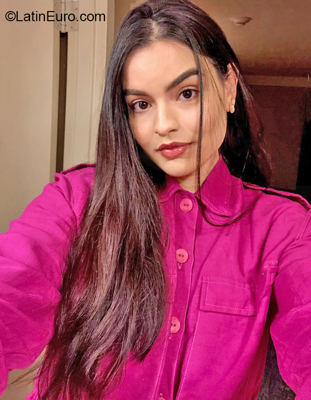 Date this foxy Brazil girl Gabriel from Sao Gabriel BR11621