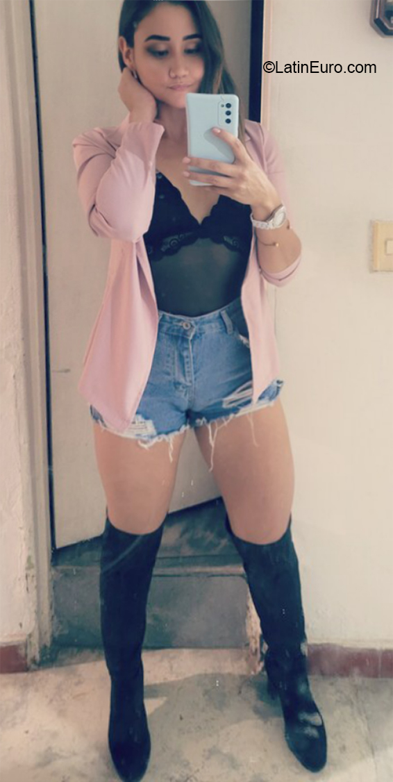Date this exotic Colombia girl Jess from Medellin CO31316