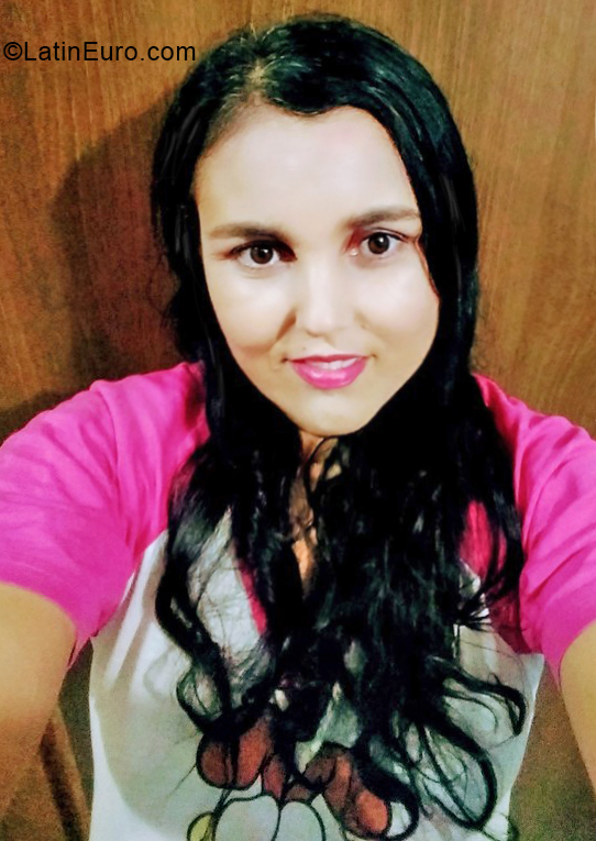 Date this athletic Brazil girl LEILA from Juazeiro BR11664