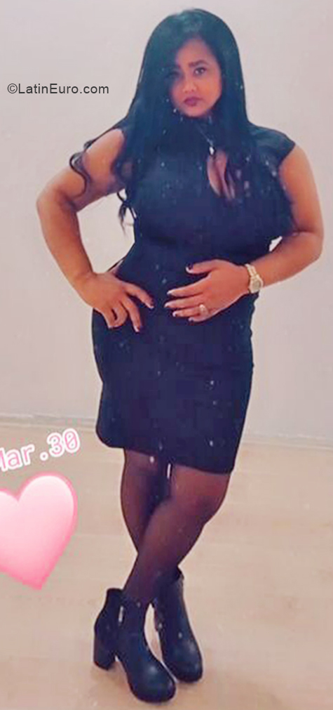 Date this young Dominican Republic girl Mariela from San Cristobal DO40576