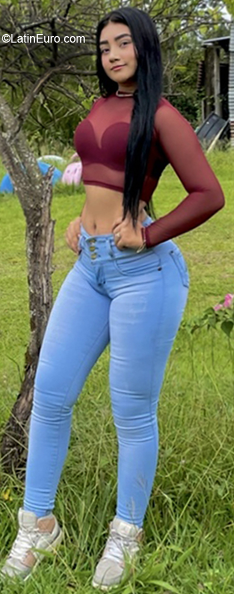 Date this cute Colombia girl Nata from Neiva CO31354