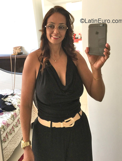 Date this good-looking United States girl Marcileide from Dallas US21608