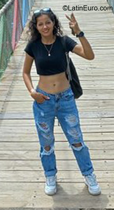 Date this sultry Colombia girl Maira from Medellin CO31387