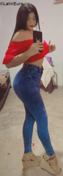 Date this tall Colombia girl Rosa from Medellin CO31451