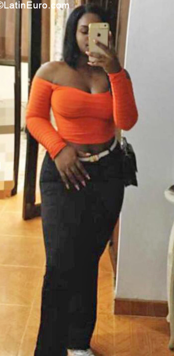 Date this attractive Colombia girl Eliana from Pereira CO31466