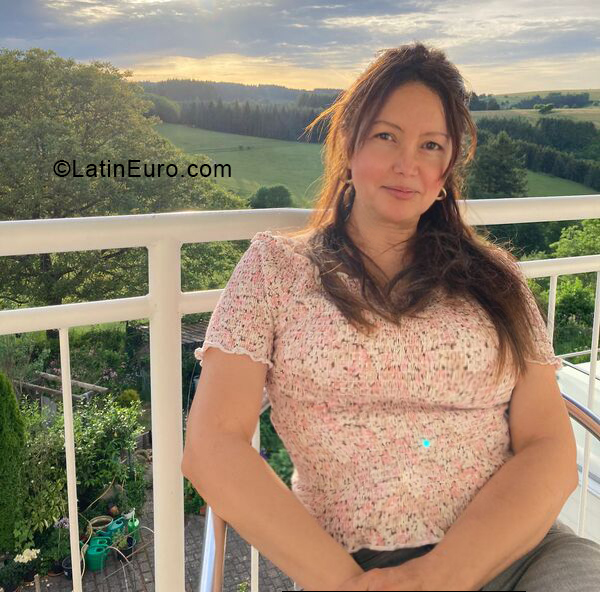 Date this funny Netherlands girl Ana from Helmond NL341