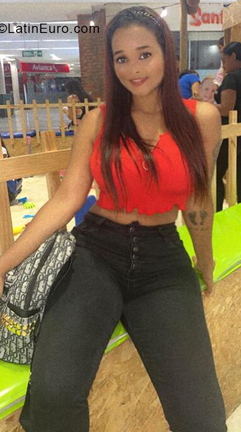 Date this hard body Colombia girl Kate from Cali CO31491