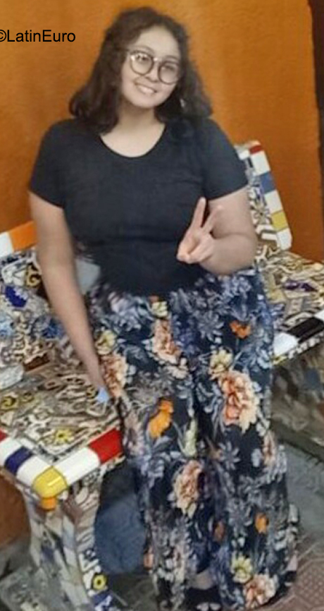 Date this nice looking Mexico girl Vane from Monterrey MX2588