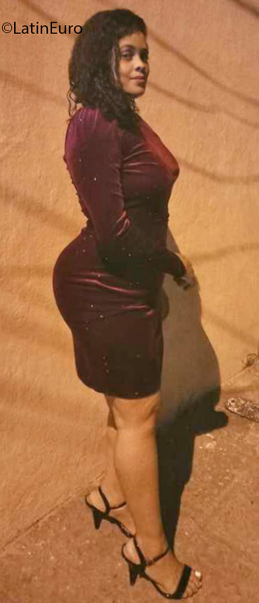 Date this lovely Brazil girl Deborah from Recife BR11813