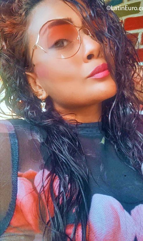 Date this sensual Colombia girl Lisyth from Sincelejo CO31633