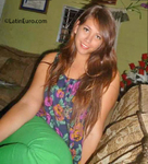 hot El Salvador girl Lilian from Sensuntepeque SV176