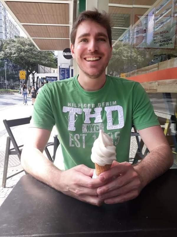 Date this attractive Brazil man Lus Eduardo from Juiz De Fora BR11823