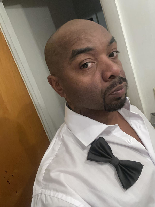 Date this beautiful United States man Fiel from Richmond US21716