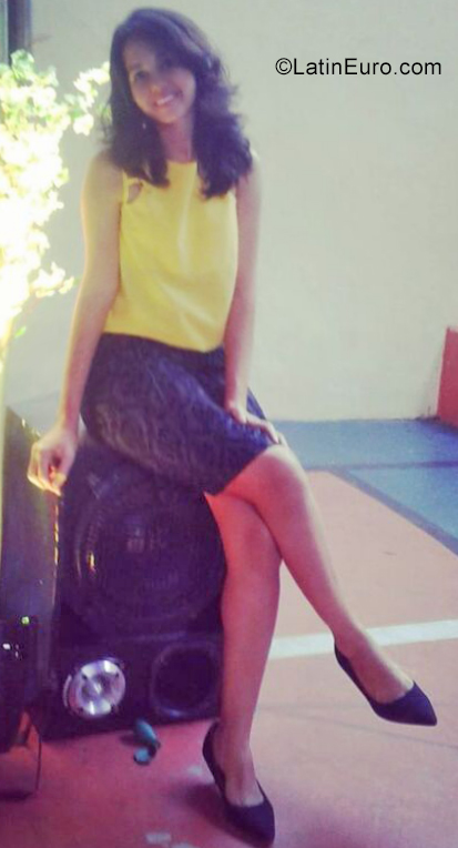 Date this hard body Brazil girl Priscila from Fortaleza BR11845