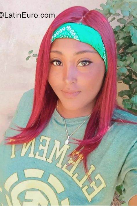 Date this pretty Chile girl Dayan from Linares CL336