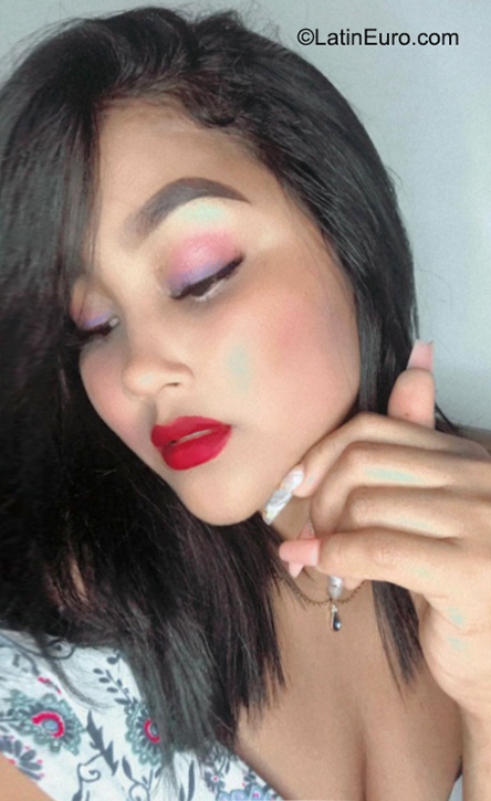 Date this hot Colombia girl Birlis from Barranquilla CO31778