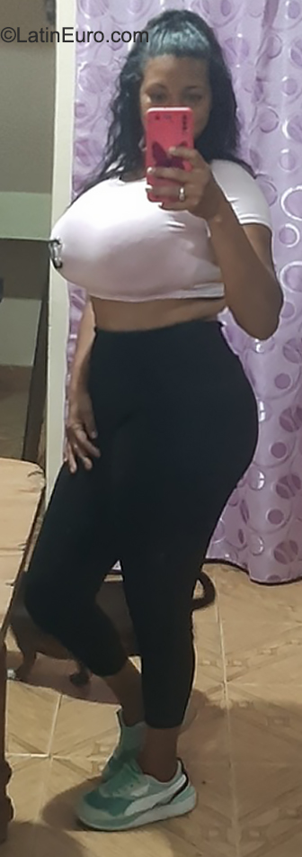 Date this attractive Venezuela girl Melkiolis from Miranda VE4223