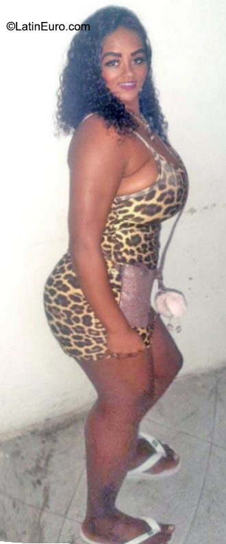 Date this fun Brazil girl Priscila from Salvador BR11930