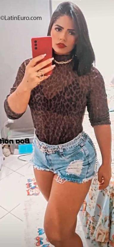 Date this lovely Brazil girl Patricia from Salvador BR11980