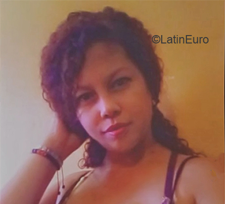 Date this happy Colombia girl Barbara from Cucuta CO31871