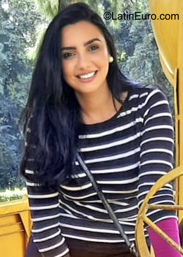 Date this gorgeous Brazil girl Marcele from Belo Horizonte BR12128