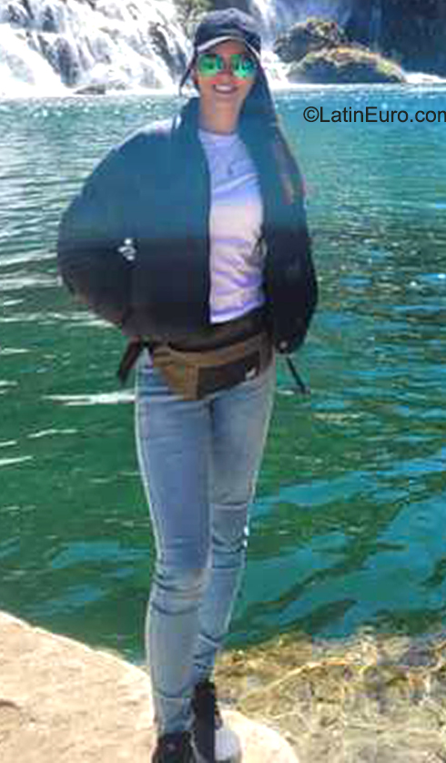 Date this voluptuous Peru girl Susana from Lima PE2024