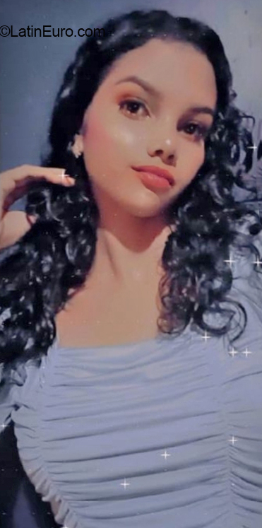 Date this beautiful Venezuela girl Yorgelis from Ojeda VE4252