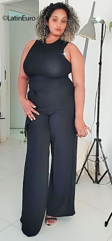 Date this sultry Brazil girl Cassia from Sao Paulo BR12058