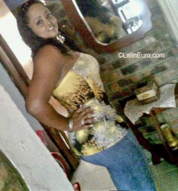 Date this voluptuous Colombia girl Marisol from Santa Marta CO31958