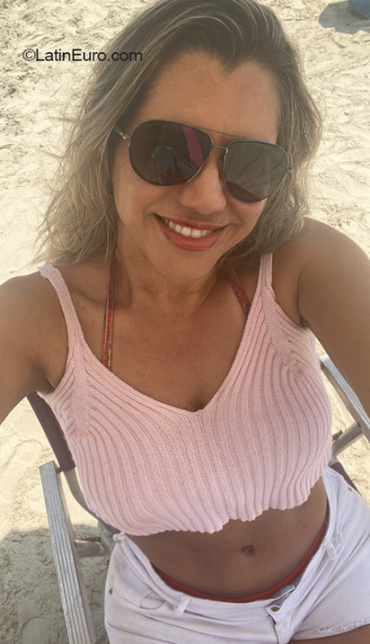 Date this sensual Brazil girl Adriana from Sao Paulo BR12109