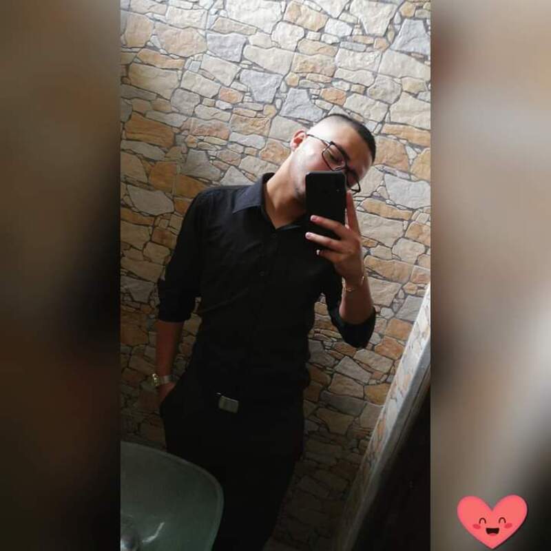 Date this foxy Costa Rica man DavidQurios99 from San José CR516