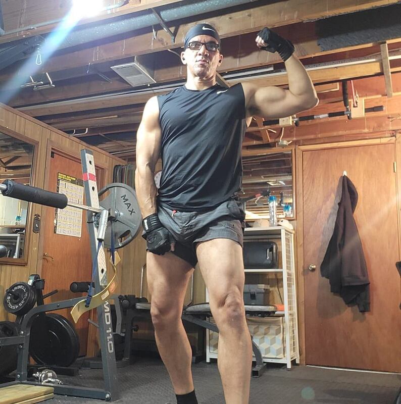 Date this voluptuous United States man Vid from Milwaukee US21947