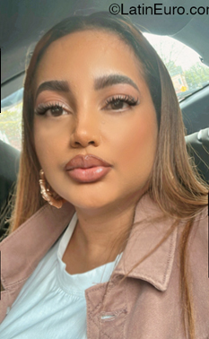 Date this georgeous United States girl Cataleya from New York US22121