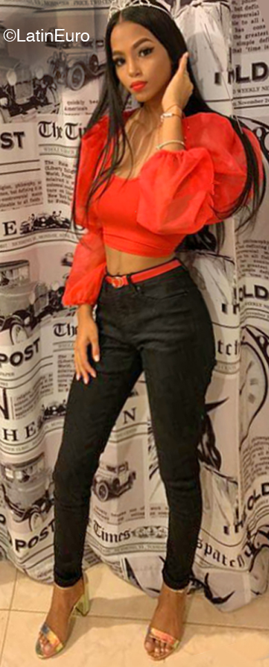 Date this delightful Dominican Republic girl Yuly from Santiago DO44805